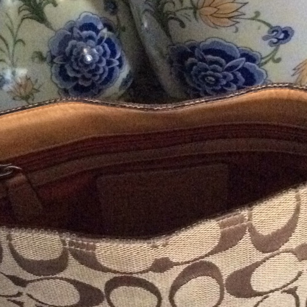 Coach bags - Picture 3 of 4